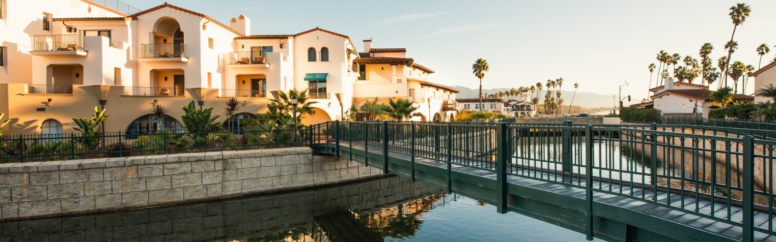 A side view of the Harbor View Inn's bridge.